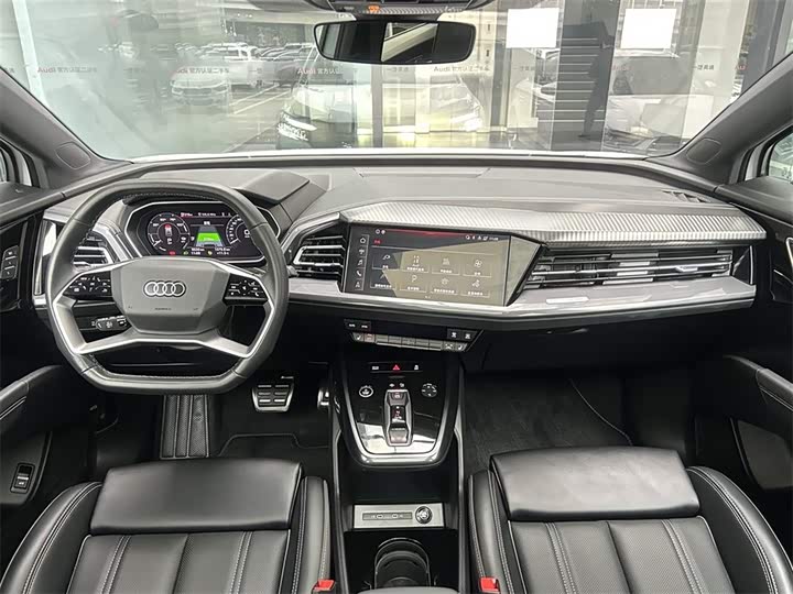 Audi Q4 e-tron 2024 2024款 50 e-tron quattro 创境曜夜版