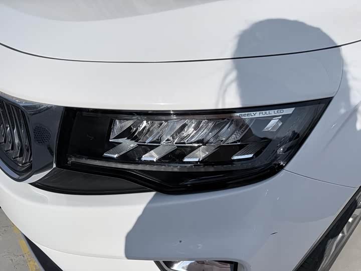 Geely Okavango 2022 2022款 1.8TD DCT旗舰型 7座