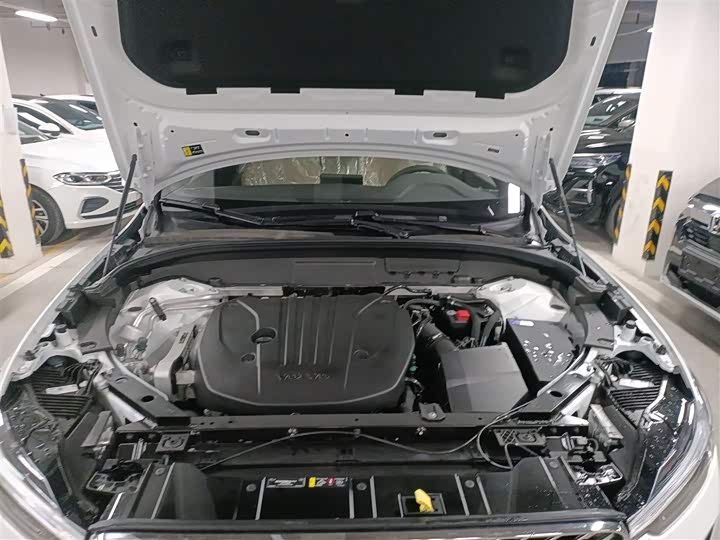 Volvo XC60 2026 2026款 B5 四驱智逸豪华版