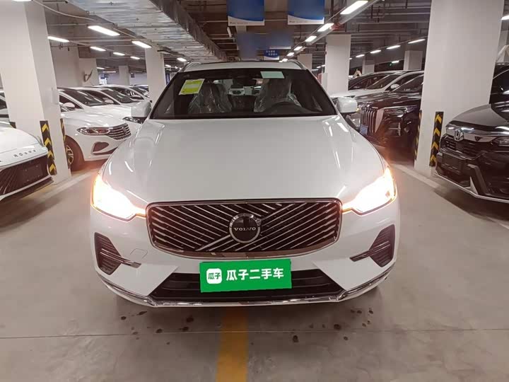 Volvo XC60 2026 2026款 B5 四驱智逸豪华版