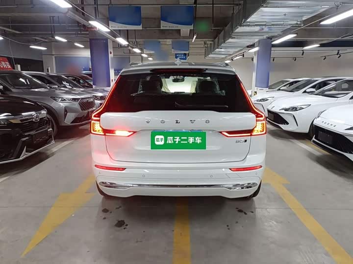 Volvo XC60 2026 2026款 B5 四驱智逸豪华版