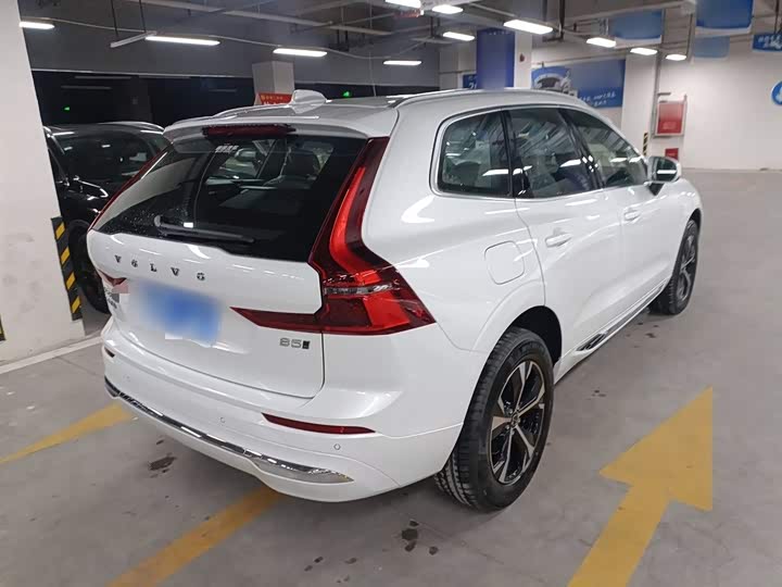 Volvo XC60 2026 2026款 B5 四驱智逸豪华版