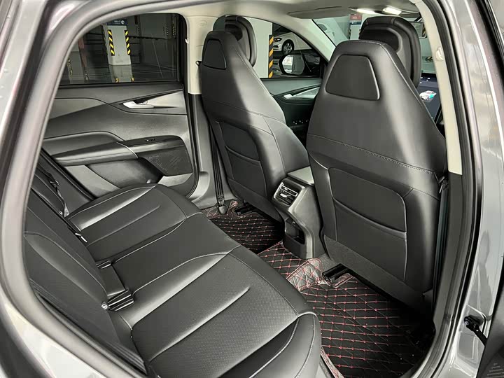 Changan Eado Plus 2025 2025款 蓝鲸 1.5T 500Bar尊贵型