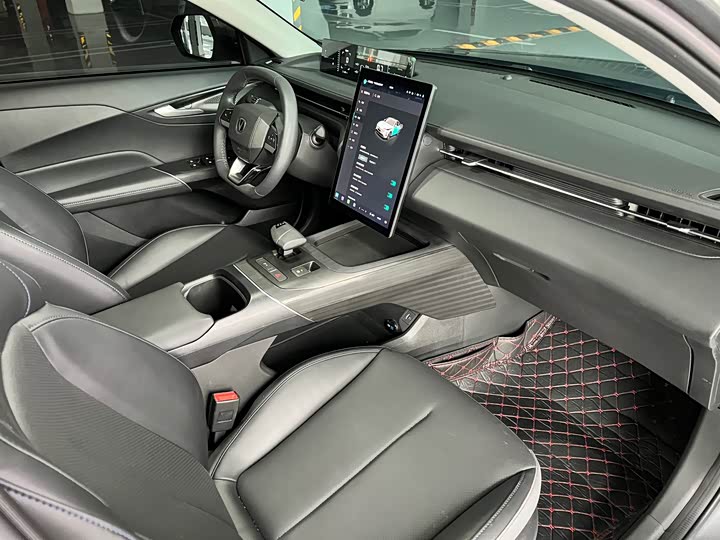 Changan Eado Plus 2025 2025款 蓝鲸 1.5T 500Bar尊贵型