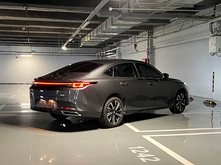 Changan Eado Plus 2025 2025款 蓝鲸 1.5T 500Bar尊贵型