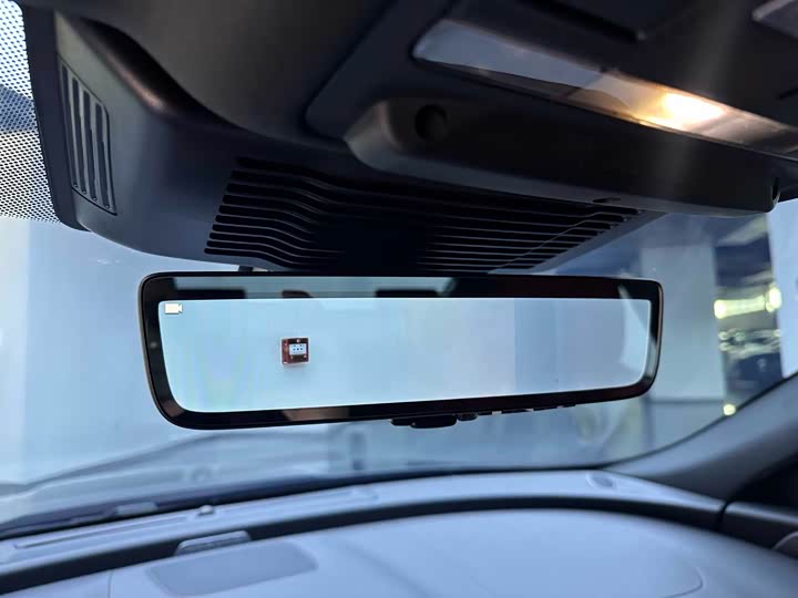 Jaguar XE L 2024 2024款 2.0T 250PS R-DYNAMIC S进取运动版