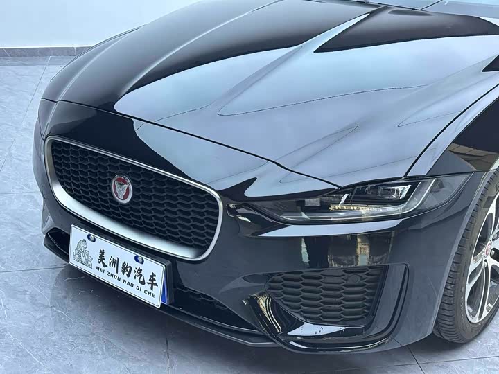 Jaguar XE L 2024 2024款 2.0T 250PS R-DYNAMIC S进取运动版