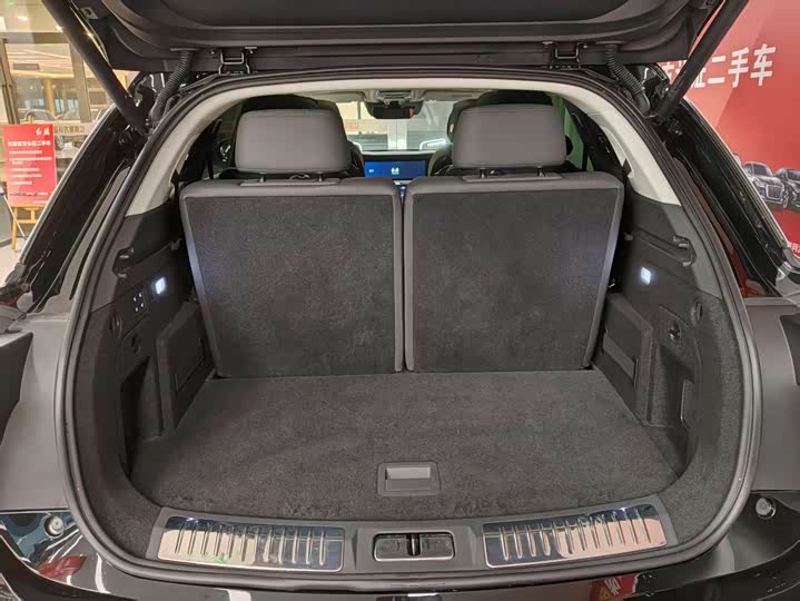 Hongqi E-HS9 2022 2022款 690km 旗享版 六座