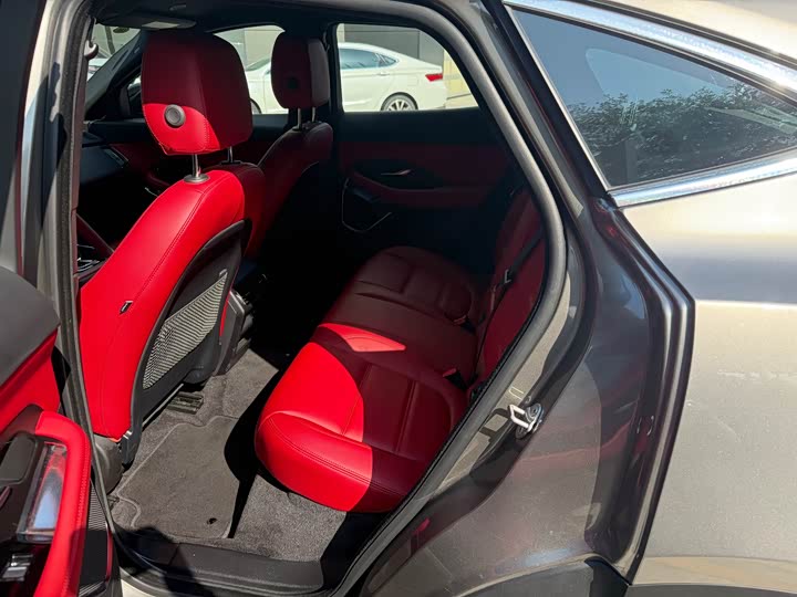 Jaguar E-Pace 2024 2024款 进取运动版 R-DYNAMIC S