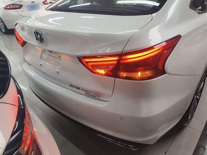 Changan Raeton CC 2021 2021款 蓝鲸版 1.5T DCT豪华型