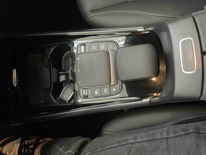 Mercedes-Benz B-Class 2022 2022款 B 180 时尚型