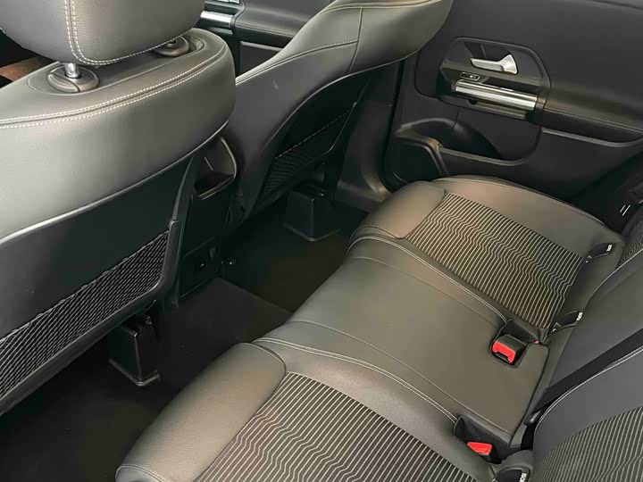 Mercedes-Benz B-Class 2022 2022款 B 180 时尚型