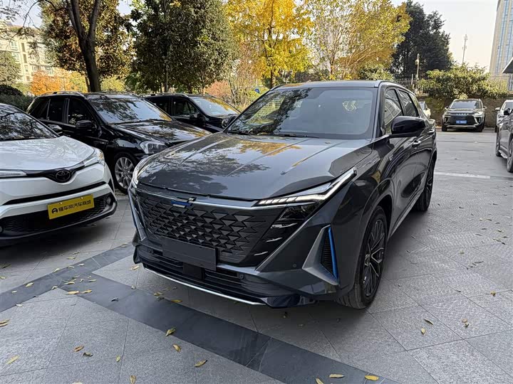 Changan Oshan Z6 Hybrid 2023 2023款 智电iDD 150KM旗舰PLUS智慧泊车版