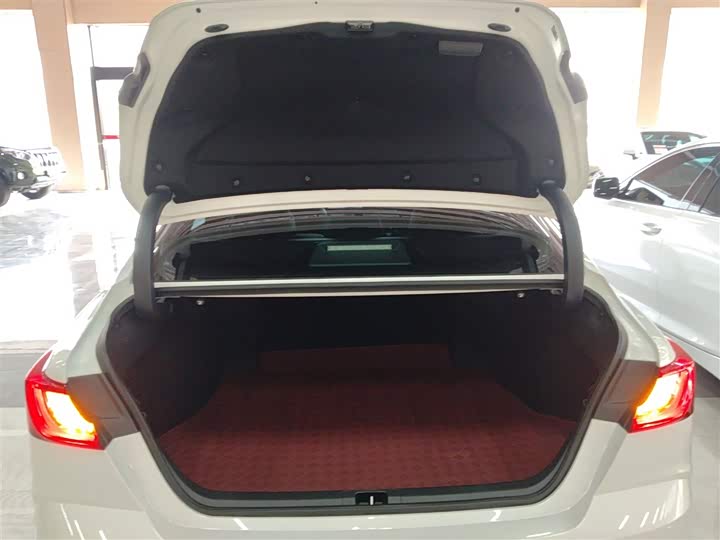 Toyota Camry 2024 2024款 双擎 2.0HGVP 豪华版