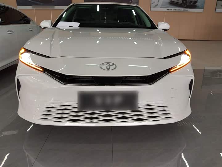 Toyota Camry 2024 2024款 双擎 2.0HGVP 豪华版