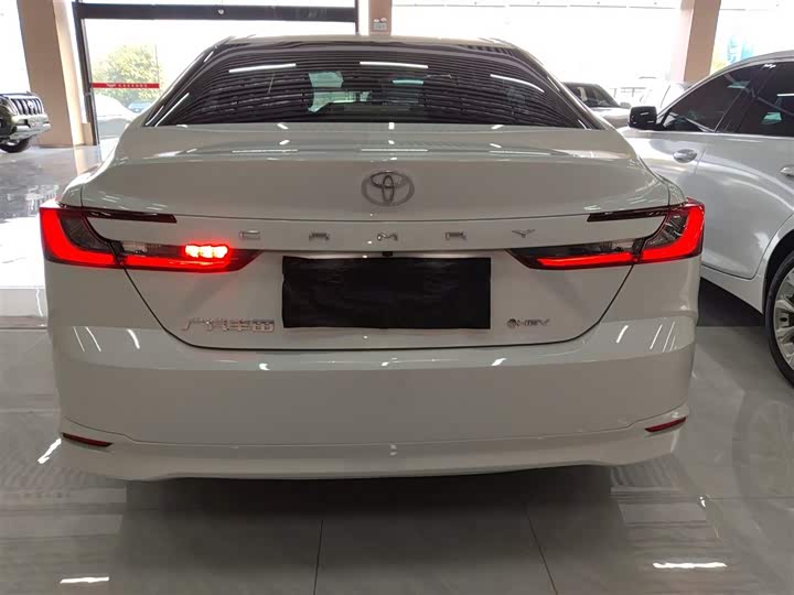 Toyota Camry 2024 2024款 双擎 2.0HGVP 豪华版
