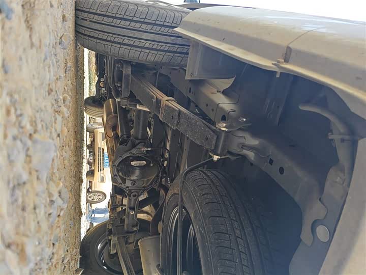 Dongfeng Forthing Lingzhi M5 2025 2025款 M5 1.6L 长轴基本型 5座