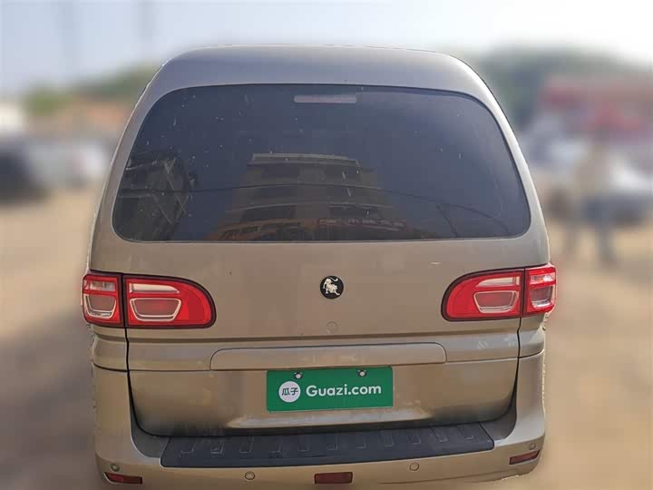 Dongfeng Forthing Lingzhi M5 2025 2025款 M5 1.6L 长轴基本型 5座