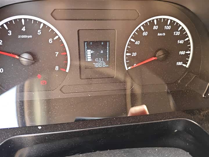 Dongfeng Forthing Lingzhi M5 2025 2025款 M5 1.6L 长轴基本型 5座