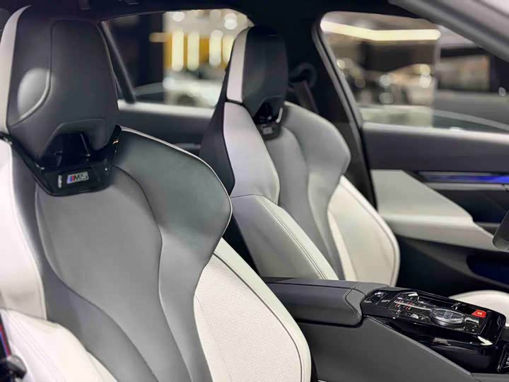 BMW M5 Hybrid 2025 2025款 M5