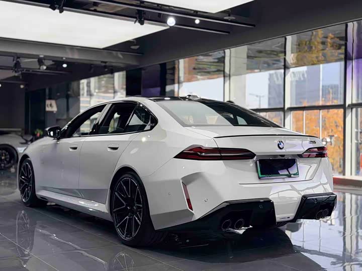 BMW M5 Hybrid 2025 2025款 M5