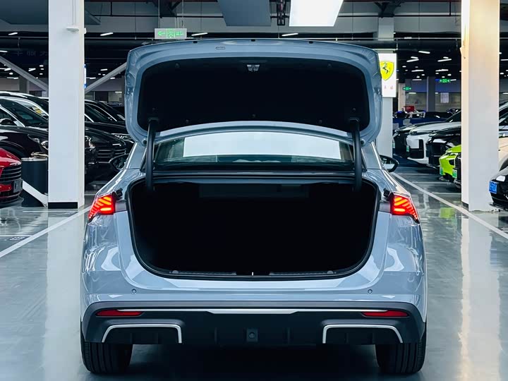 Geely Galaxy L6 2024 2024款 125km PLUS 龙腾版