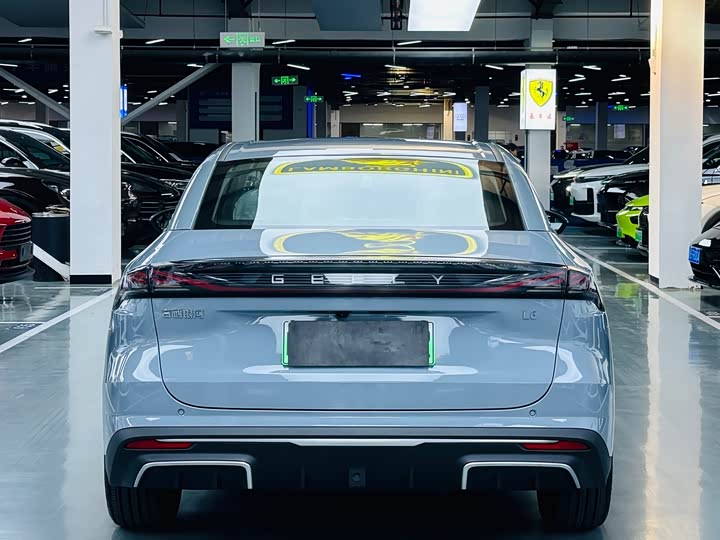 Geely Galaxy L6 2024 2024款 125km PLUS 龙腾版