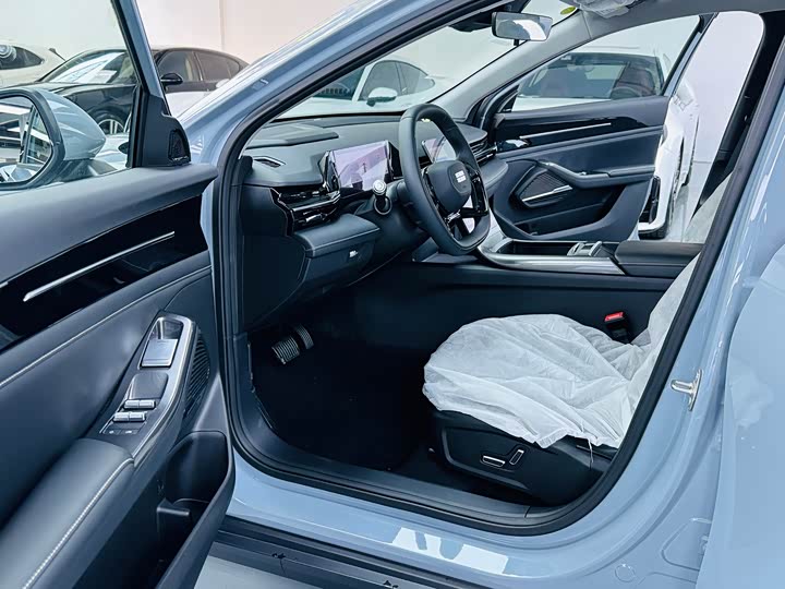 Geely Galaxy L6 2024 2024款 125km PLUS 龙腾版