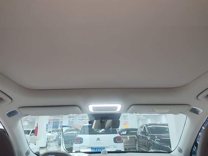 Zeekr 7X 2025 2025款 100kWh 长续航四驱智驾版