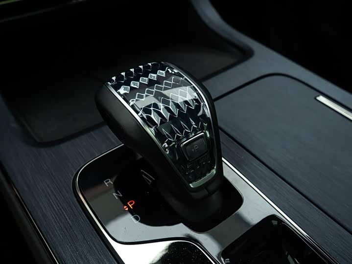 GAC Trumpchi ES9 2024 2024款 PHEV 143km 旅行者 Max