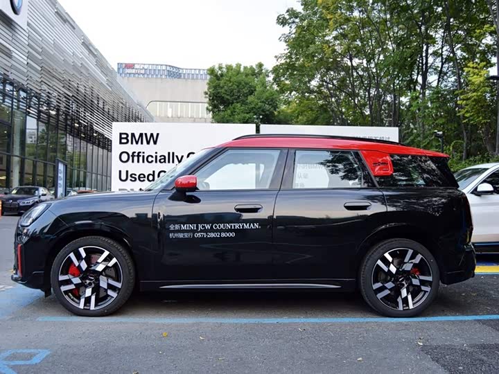 2024 Mini Countryman JCW