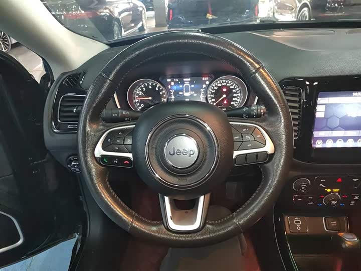 Jeep Compass 2020 2020款 220T 自动精英版