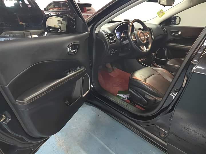 Jeep Compass 2020 2020款 220T 自动精英版