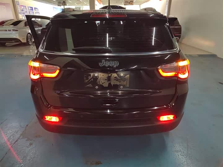 Jeep Compass 2020 2020款 220T 自动精英版