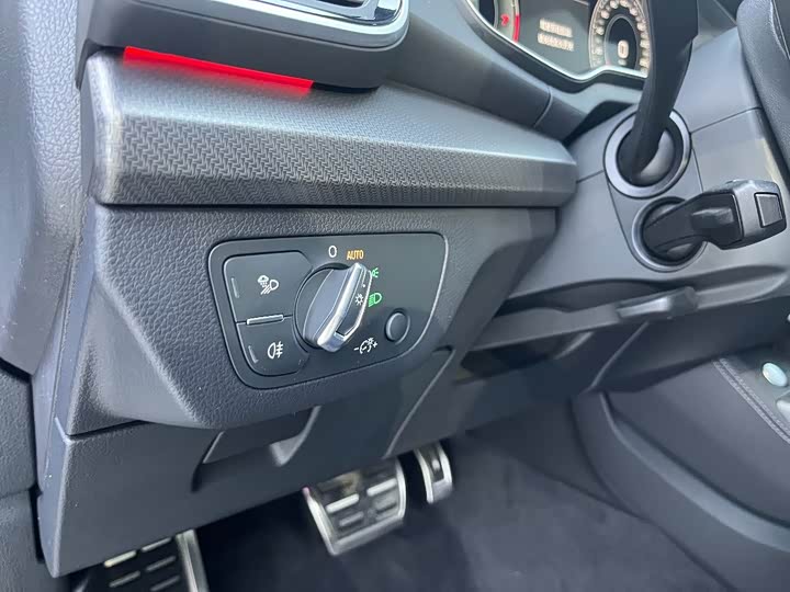 Audi Q5L 2025 2025款 45 TFSI 豪华动感型