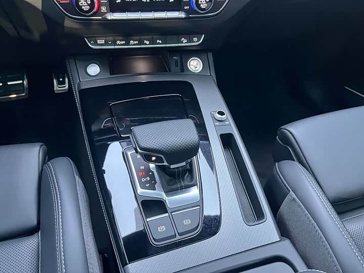 Audi Q5L 2025 2025款 45 TFSI 豪华动感型