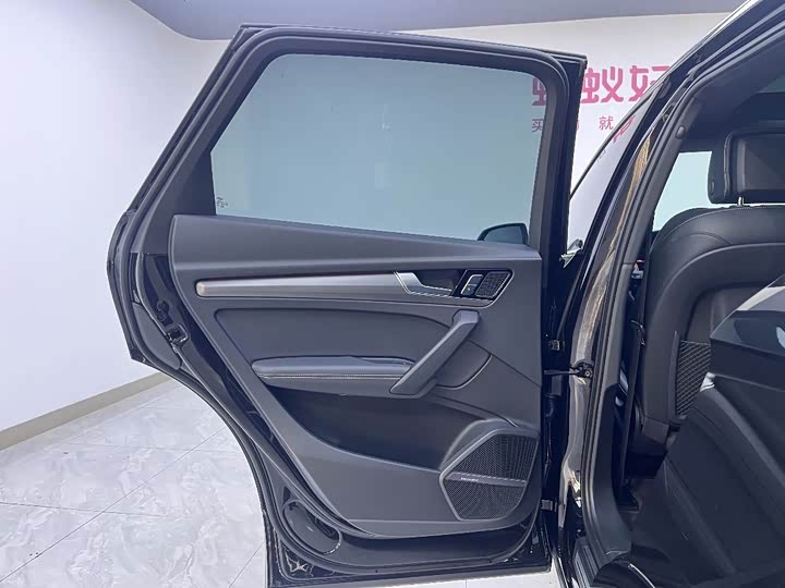 Audi Q5L 2025 2025款 45 TFSI 豪华动感型