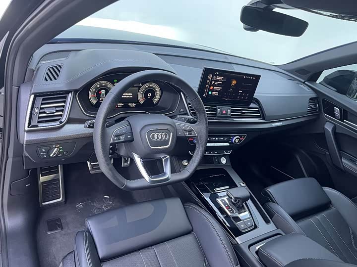 Audi Q5L 2025 2025款 45 TFSI 豪华动感型
