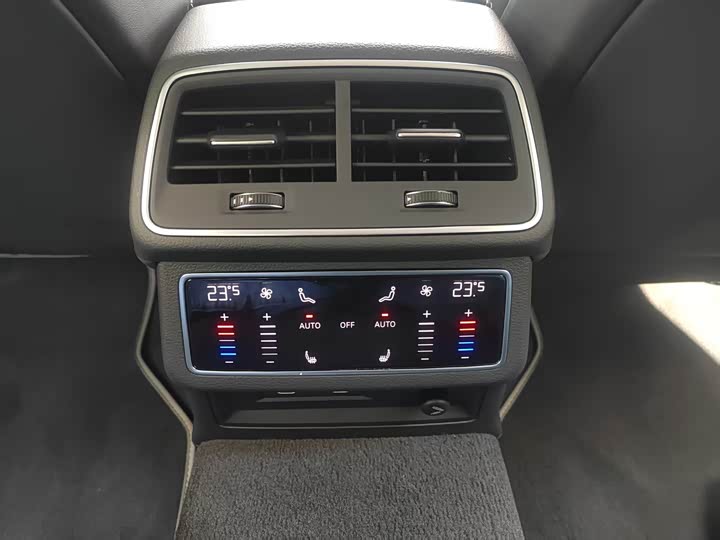 Audi A7L 2024 2024款 45 TFSI quattro 奢享型