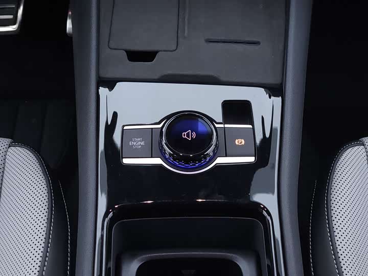 Volkswagen Tayron 2025 2025款 探岳L 380TSI 四驱豪华Easy包