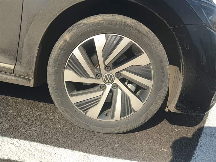 Volkswagen Passat Hybrid 2023 2023款 430PHEV 混动豪华版