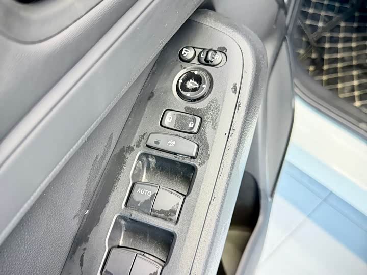 Honda Vezel 2023 2023款 1.5L CVT精英版