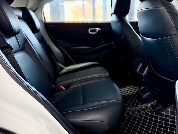 Honda Vezel 2023 2023款 1.5L CVT精英版