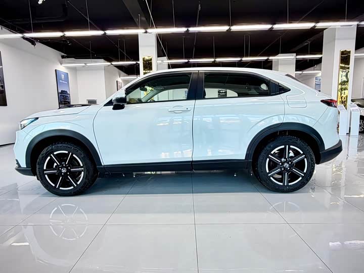 Honda Vezel 2023 2023款 1.5L CVT精英版