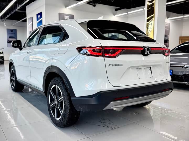 Honda Vezel 2023 2023款 1.5L CVT精英版