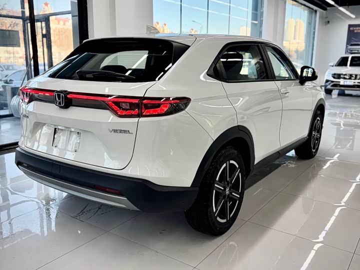 Honda Vezel 2023 2023款 1.5L CVT精英版