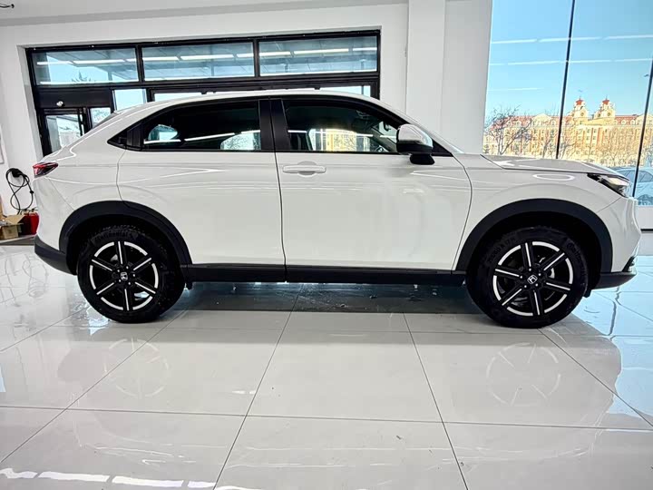 Honda Vezel 2023 2023款 1.5L CVT精英版