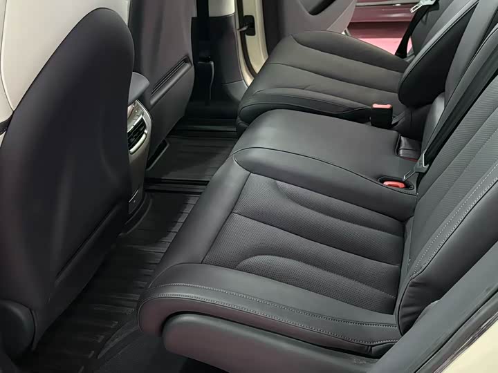 IM motors LS7 2023 2023款 90kWh Elite后驱版