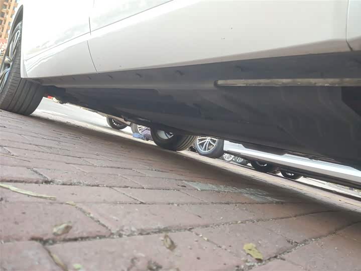 LiXiang One 2021 2021款 增程6座版