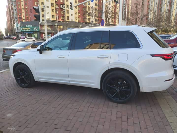 LiXiang One 2021 2021款 增程6座版